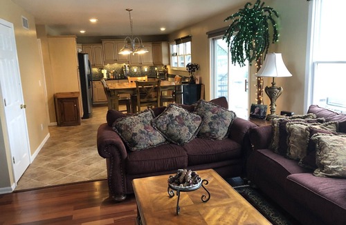 Anchor Bay Harbor House | 3 Bed, 2 Bath House on Canal with Boat Well Included