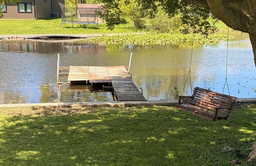 Pierceton House | 3 bedroom 2 bath renovated A frame on channel to Kuhn lake and the Barbee Chain