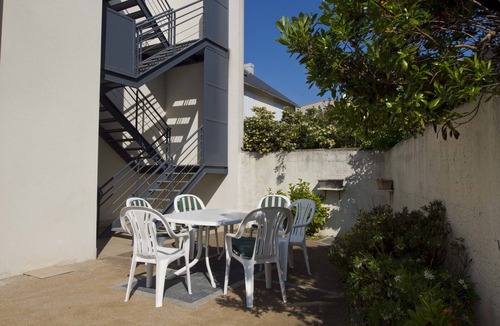 Les Sables d'Olonne Apartment | 3-Bedroom Apartment Near the Sea with Garage