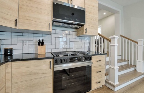 Bay View House | 3-bedroom bungalow with WiFi vibrant Milwaukee