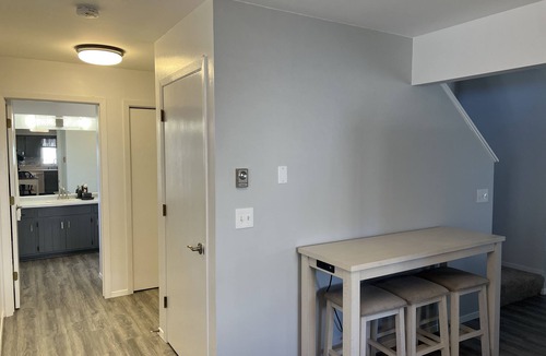 West Bend Condo | 3-bedroom condo in charming West Bend with AC, WiFi. Enjoy your stay