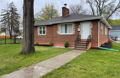 North Chicago House | 3-bedroom house with AC in North Chicago located near Naval Base