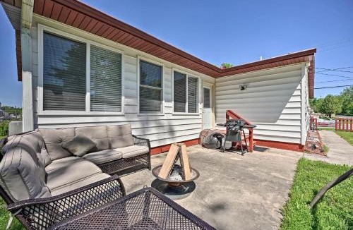Shorewood-Tower Hills-Harbert House | 3 Mi to Lake Michigan Access: Sawyer Home w/Patio