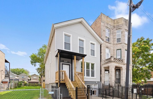 The Gap Apartment | 3bd/2ba, King bd, Pets OK, Laundry, Fenced Yard, Near Downtwn, Hospitals, & Unis