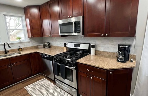 South Elgin House | 3BR Oasis Near Advocate Sherman & St. Joseph with Fenced Yard and Fire Pit