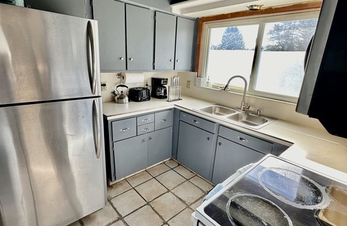South Bend House | 4 bed 2 bath house, walk to Notre Dame, safe area