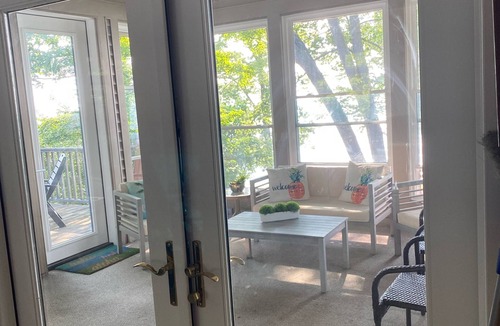 West Olive House | 4 Bedroom, 3 Bathroom Lake House, Private Lake Michigan Beach House, Nonsmoking