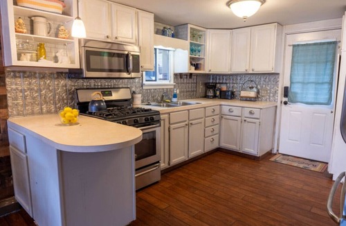 Alto House | 4 Lakefront Homes | Campau Lake Retreat for Groups