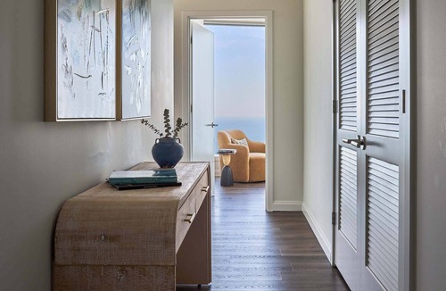 The Loop Apartment | 43rd-Floor Luxury Escape + Lake Views