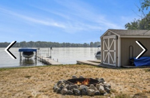 Lawrence House | 5 Bedroom House on All Sport Lake Cora with Dock & Swim Platform that sleeps 12!