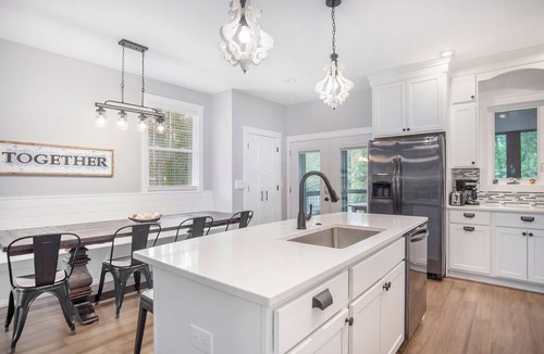 Miami Park House | 5-bedroom house with pool & hot tub, Lake MI beach access, theatre & game rooms