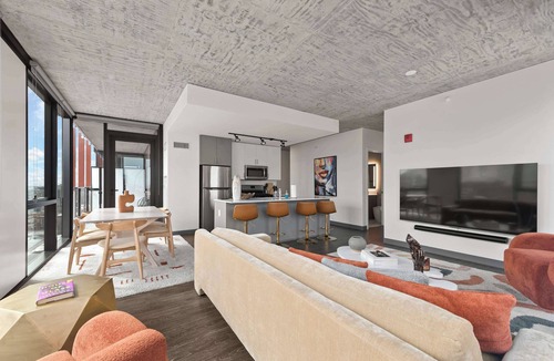 West Loop Apartment | 6 Luxe Apts, Perfect Group Solution, Sleeps 30