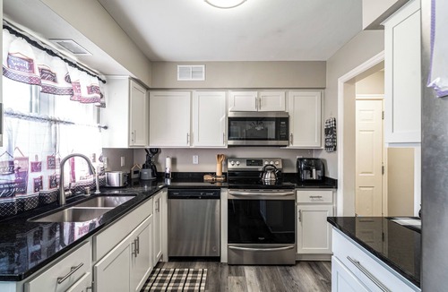 Milwaukee Cottage | 7 Mi to Lake Michigan: Milwaukee Vacation Rental