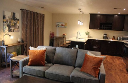Kalamazoo Apartment | 729 Keenway B · water view apartment in Kalamazoo