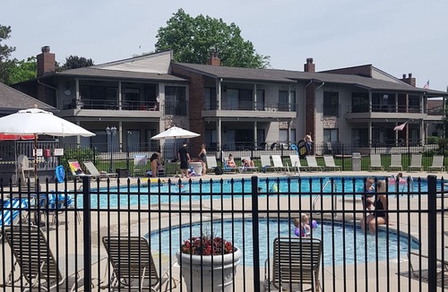 Fontana-on-Geneva Lake Villa | Abbey Villa adjacent to the Abbey Marina and resort