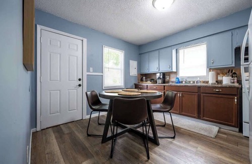Indianapolis House | Affordable Cozy Retreat in Indianapolis