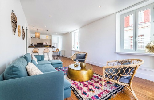 Biarritz Apartment | ALOE KEYWEEK Architect Apartment with terrace and garage Biarritz