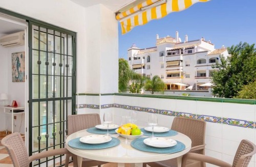 Benalmadena Costa Apartment | Apartment Benalmar Playa in Benalmádena Costa - 4 persons, 2 bedrooms