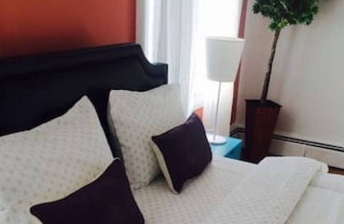 CUF Apartment | Apt #5 · Clean and cozy one bedroom apt in OTR/UC