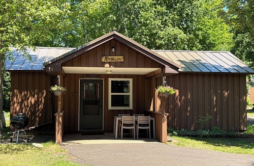 Ontonagon Cottage | Aspenglow at Miller's Cottages