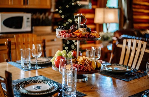 Traverse City Cabin | Authentic Log Cabin on Beautiful Silver Lake in Traverse City MI. Pet Friendly!