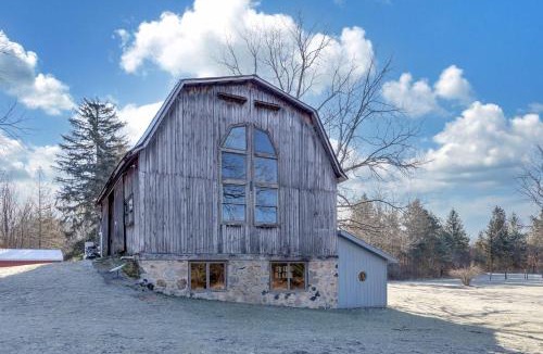 Allegan House | Barn in Allegan