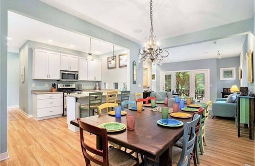 Douglas House | Beach Glass: Walk to Lake Michigan Beach, Pet-Friendly, Hot Tub, Screen Porches