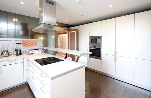 Puerto Banus Apartment | Beachfront duplex penthouse with private pool, 5' from Puerto Banus