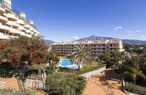 Marbella Apartment | Beautiful Apartment in Señorio de Aloha, Puerto Banus, Marbella (up to 4 people)
