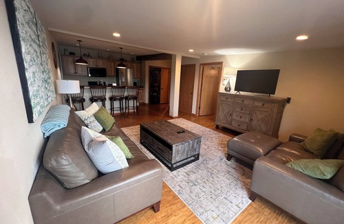 West Bend Apartment | Beautiful apartment overlooking Lake Wallace. Bring your boat!
