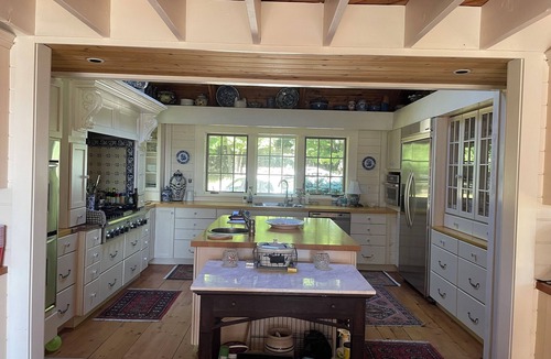 Washington Island Cabin | Beautiful Cape Cod Lake House on Washington Island in Wisconsin