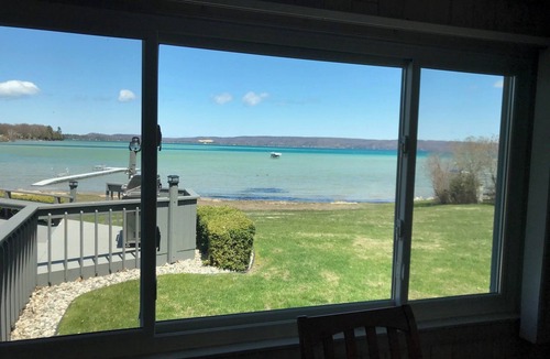 Glen Arbor Cottage | Beautiful Cottage With Sandy Beach Located On Big Glen Lake's South Side.