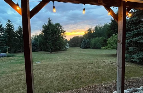 Honor Apartment | Beautiful Couples Getaway in the heart of Sleeping Bear!
