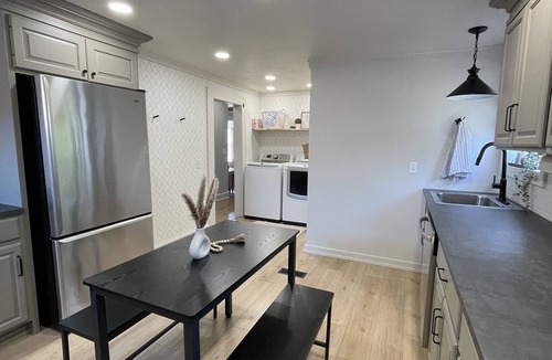 Alma Apartment | Beautiful Downtown 3bd apartment close to all the good stuff!