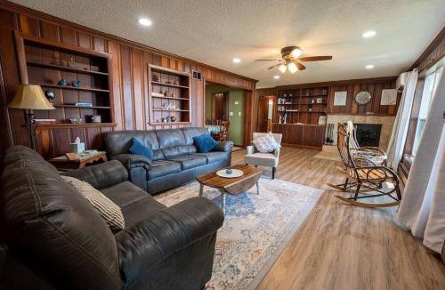 Bark River House | Beautiful home on Lake Michigan, near Escanaba