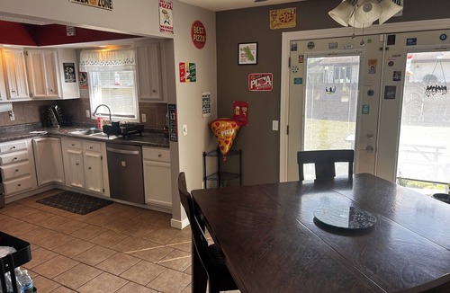 South Bend House | Beautiful & peaceful family residence near Notre Dame in the River Commons Area!