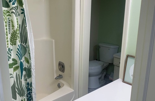 Battle Creek Condo | Beautiful- Quiet -Secure 2-bedroom condo with AC in charming Battle Creek