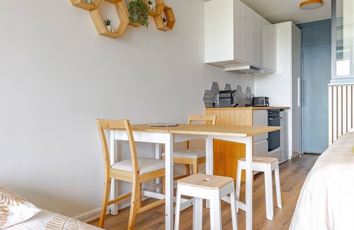 Montrichard Val de Cher Apartment | Bee Kaz - Beau studio à 30 min du Zoo de Beauval