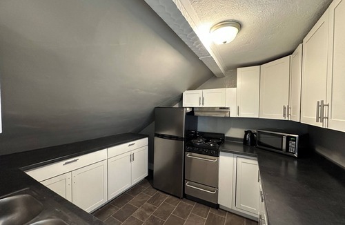 Muncie House | Benny B Charming 2 Bedroom house bunk/game room close to Ball State University