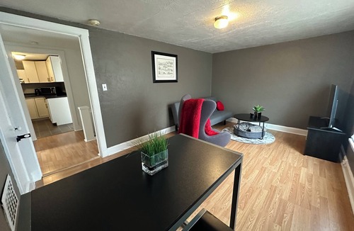 Muncie House | Benny B Charming 2 Bedroom house bunk/game room close to Ball State University