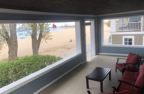 Macatawa Cottage | Best Front Porch In Macatawa - Private Lake Michigan Beach - 4 WEEK MINIMUM