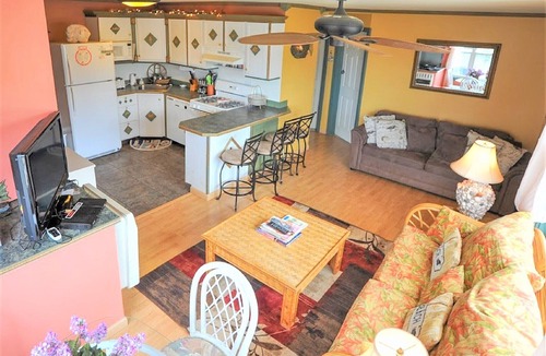 Dewey Beach Apartment | Best Kept Secret in Dewey Beach Since 2001 Dog Friendly Ocean View