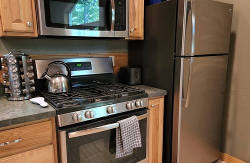 Gaylord Cabin | Big Lake Cabin with Hot Tub/Kayaks/Ping Pong