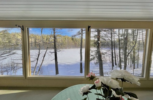 Mancelona House | Big Twin Lodge-Spacious, Lake Life, Off-Roading, Snowmobiling, Wooded Seclusion!