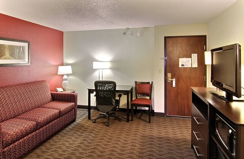 Traverse City Hotel | Blossom Hotel & Suites Traverse City