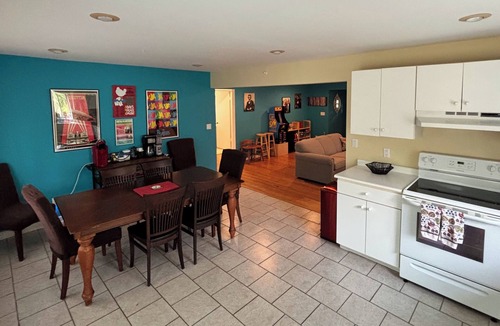 Sawyer Cottage | Blue Door Cottage steps from Warren Dunes State Park in charming Harbor Country
