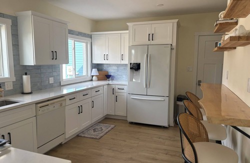 Newaygo House | Blue Haven Inn - Hess Lake Lakefront Property - Hot Tub, Kayaks, Central AC