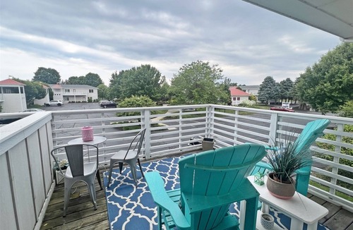 Douglas House | Blue Star Cabana: Swimming Pool, Dog Friendly, Walk to Douglas, Fun Condo