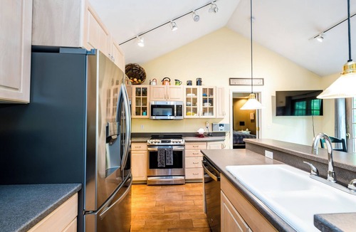 Fennville House | Book for the Spring-Summer season before rates increase! Pet Friendly.