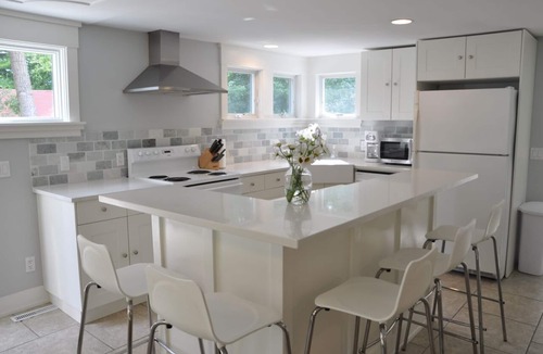 Spring Lake Cottage | Booking for Summer 26. Call 616-822-4979 for details.
